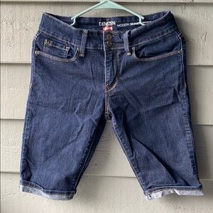 Denizen Levi’s Modern Skinny Bermuda Shorts